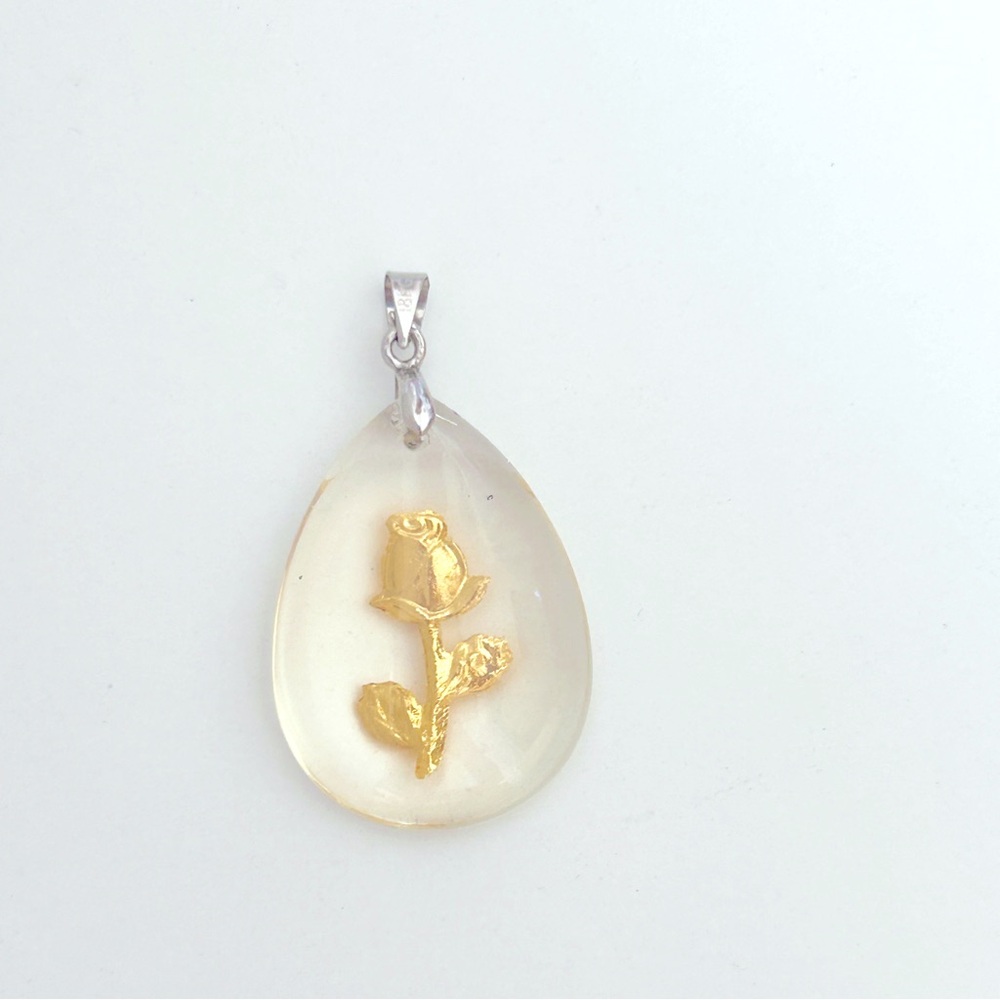 NWOT 18k yellow gold plated rose teardrop pendant resin flower necklace charm